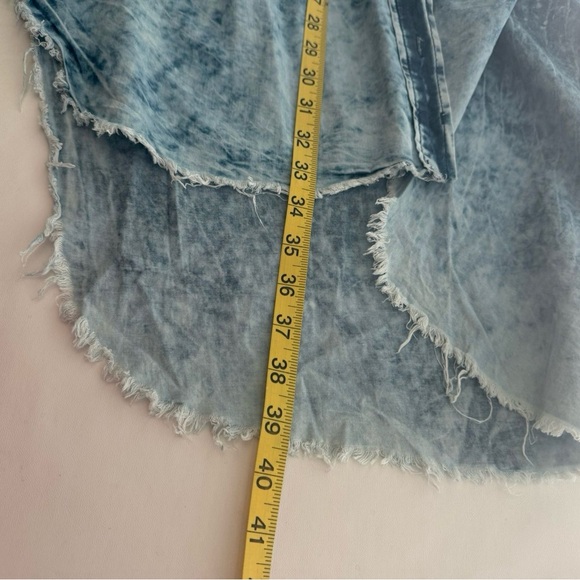 Thrill Jeans Distressed Denim Shirt Tunic Blue Acid Wash Size 1X - Picture 8 of 8
